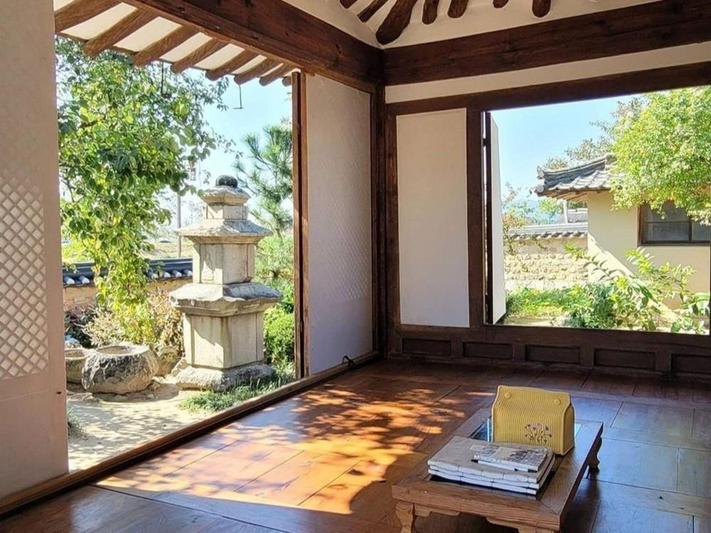 Gyeongju Stone Lantern Home Hanok Stay Exterior foto