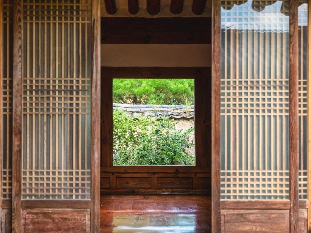 Gyeongju Stone Lantern Home Hanok Stay Exterior foto